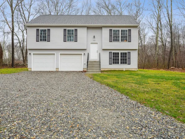 224 Simpson Lane, Montville, CT 06370