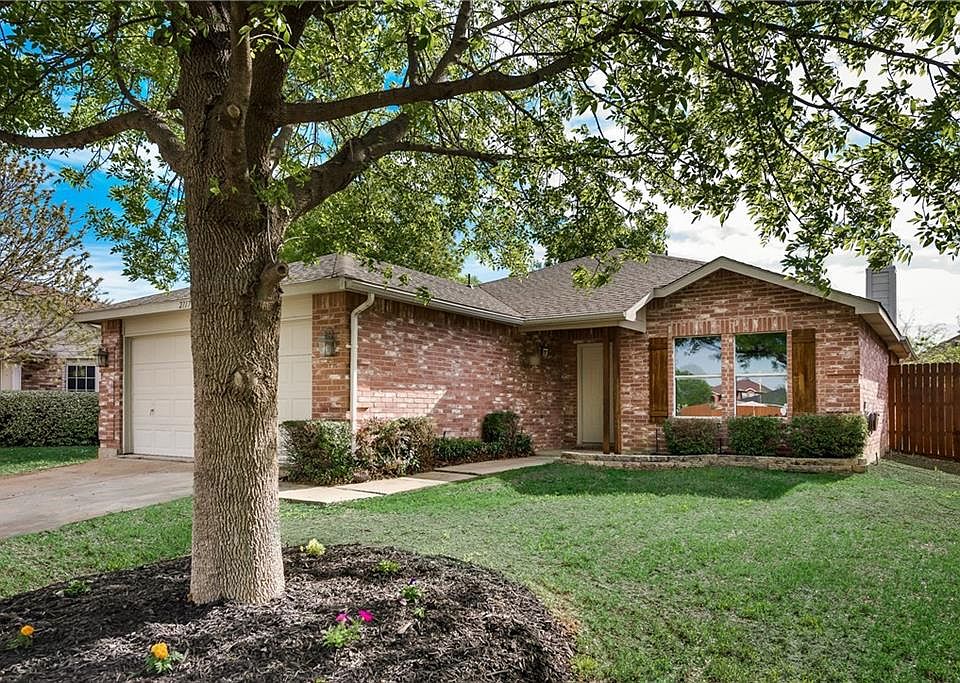 1st image of 2717 White Oak Dr