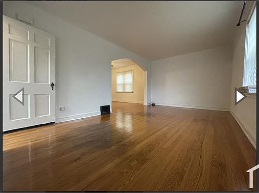 3rd image of 3942 Kingsland Ct #2-F