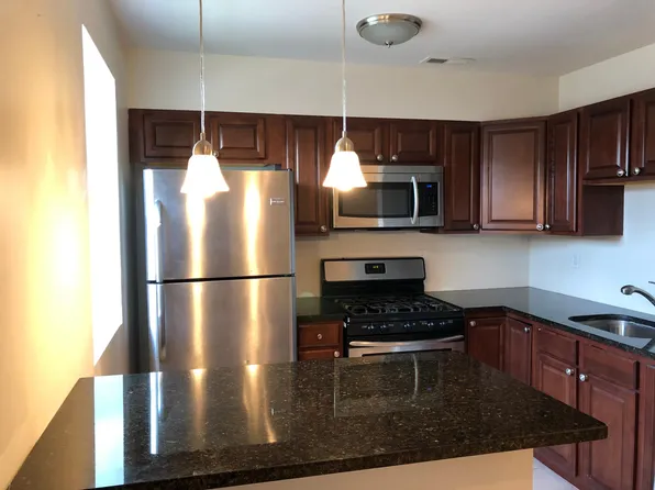 3921 Glen Hunt Rd, Baltimore, MD 21229