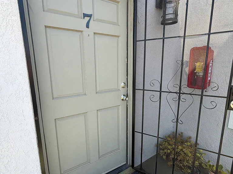 4435 Mississippi St #7 — Photo 7
