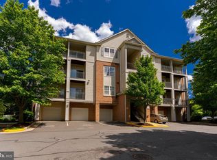 4415 Weatherington Ln UNIT 102, Fairfax, VA