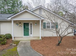2748 Tiergarten Ln, Charlotte, NC 28210