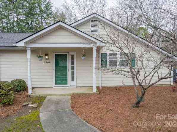 2748 Tiergarten Ln, Charlotte, NC 28210