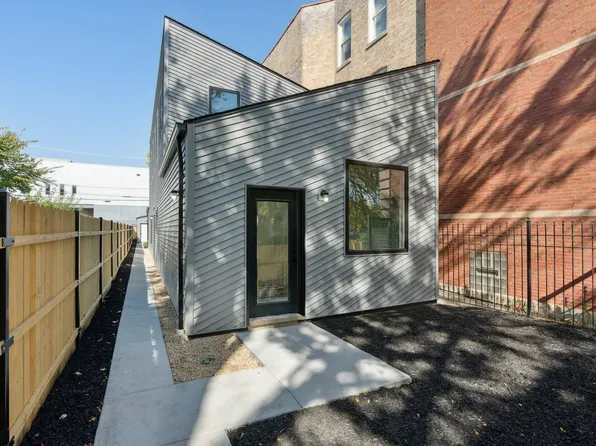 3210 W Fulton St, Chicago, IL 60624