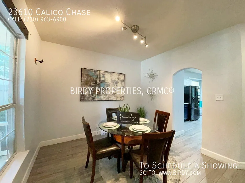 "Charming 3-Bedroom San Antonio Home with Cozy Fireplace and Spacious Living - 23610 Calico Chase!" — Photo 3