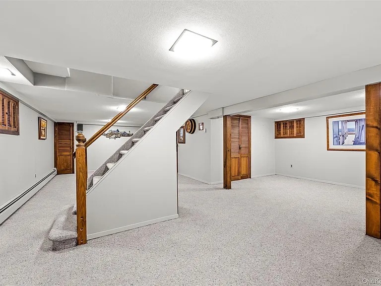 54 Edgewood Rd — Photo 19
