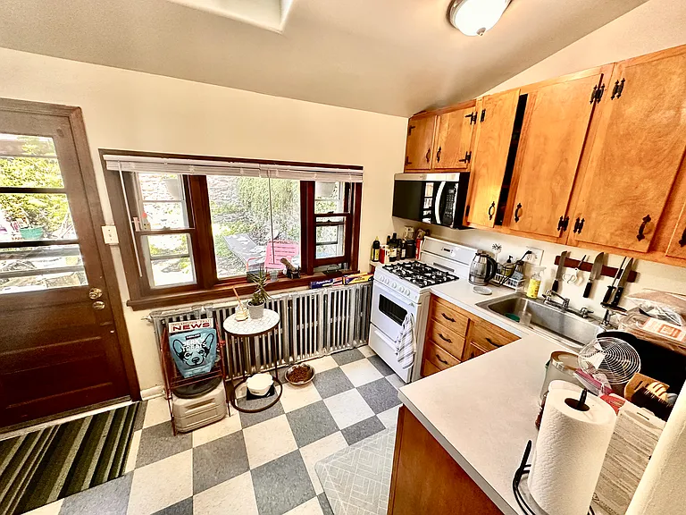 3315 Arnold St — Photo 11