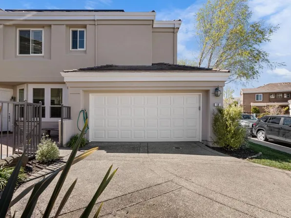 10 Mandalay Ct, Redwood City, CA 94065