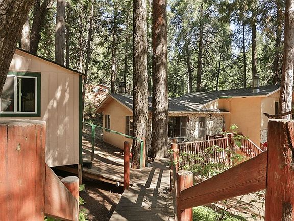 3rd image of 2844 Lilac Rd
