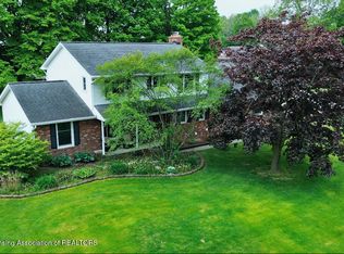 3807 Bush Gardens Ln, Holt, MI 48842