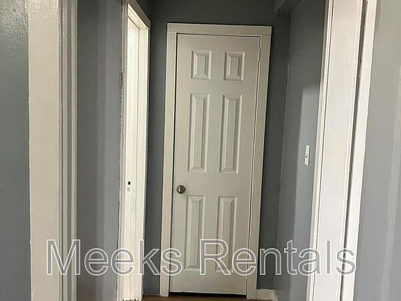 5th image of 408 1st St APT 4