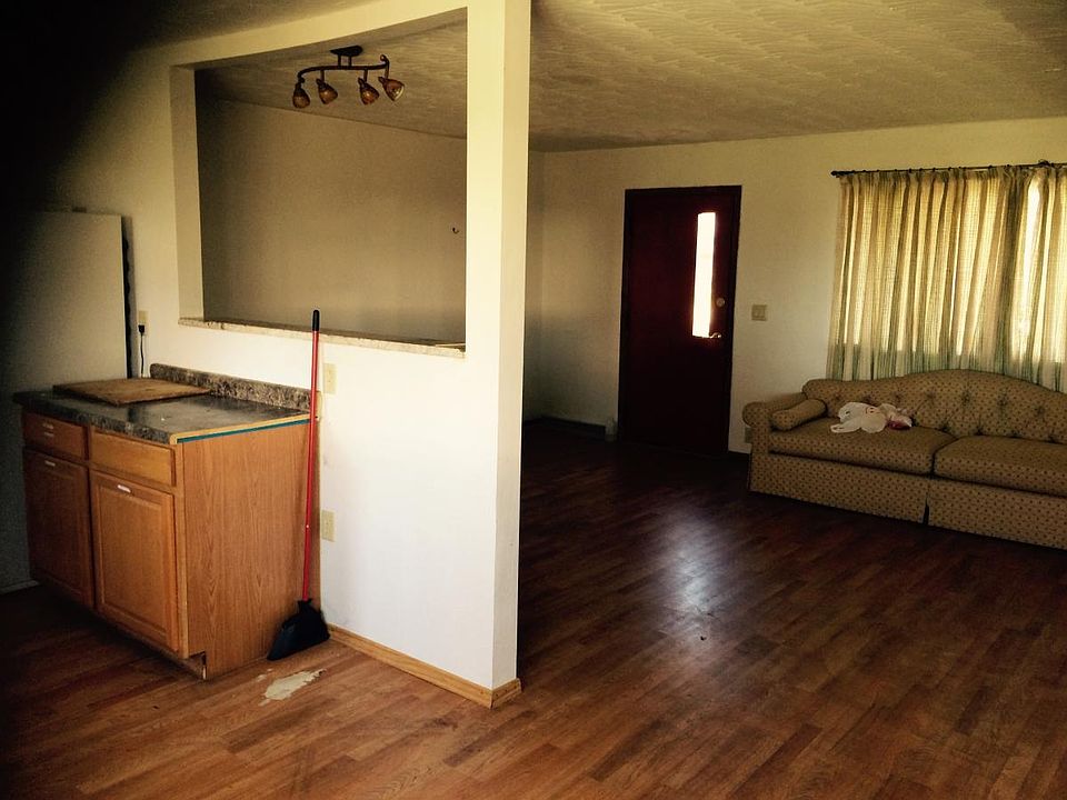 1st image of 63 Shelton Dr