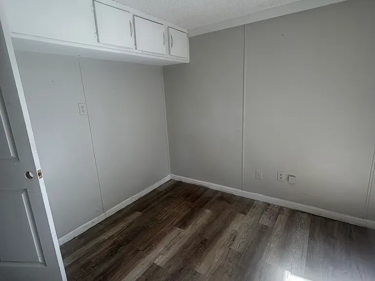 402 Hamilton St #A — Photo 3