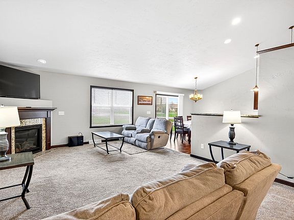 5th image of 3309 E Aquamarine Ave
