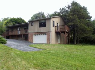 1311 Lincolnshire Dr, Harrisonburg, VA 22802