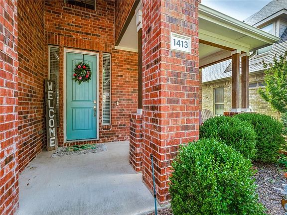 5th image of 1413 Clearwater Dr