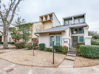 9811 Bent Branch Ln, Dallas, TX, 75243