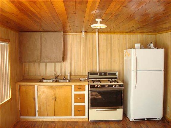4th image of 2865 E Shore Ln #E