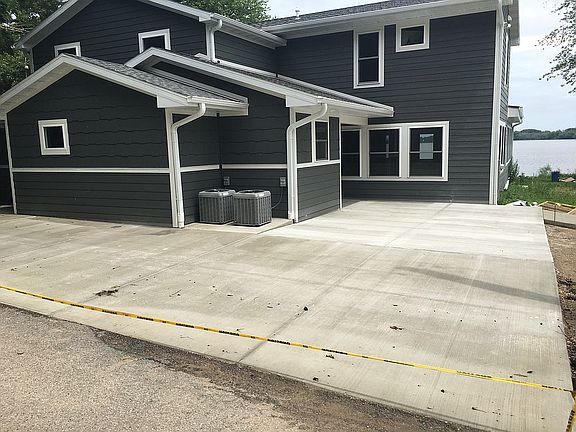 2nd image of 11332 N Lakeview Dr