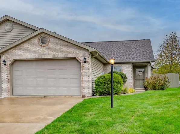 276 S Pumpkin Ridge Ct, Columbia City, IN 46725