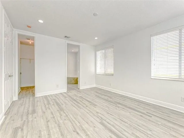 502 SW 4th Ave — Photo 8