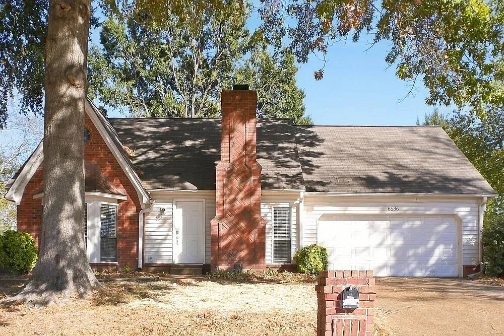 3 bed, 2.5 bath, 1805 sqft, $1,825 — Photo 1