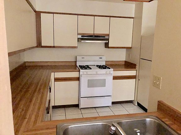 2nd image of 463 S Oakland Ave APT 5