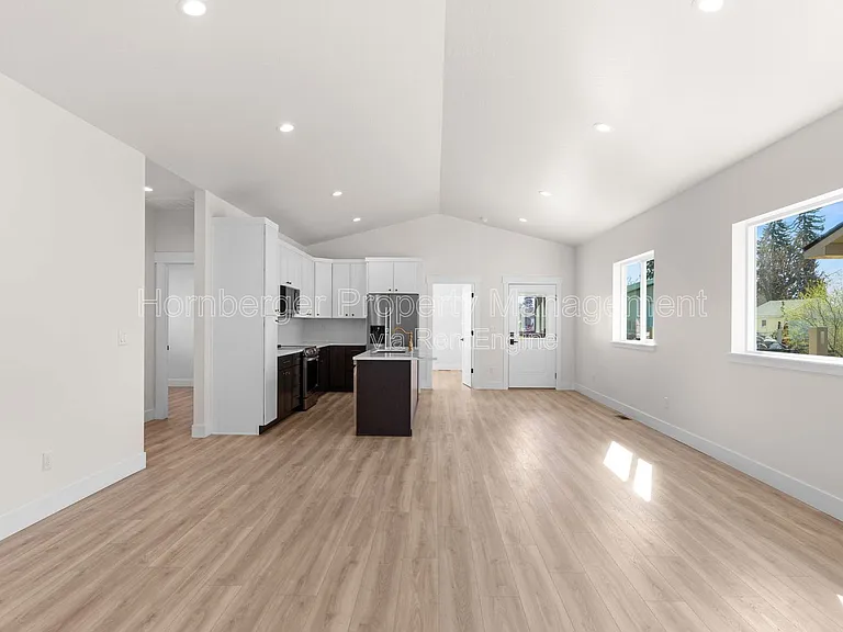 222 N Sargent Rd — Photo 8