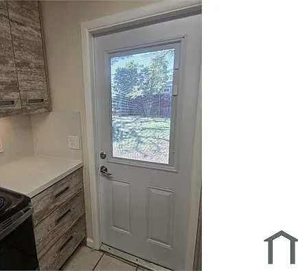 1010 N 69th Way — Photo 14