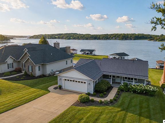 3rd image of 380 Baldwin Dr
