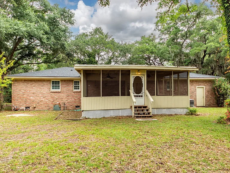 777 Bonham Dr — Photo 59