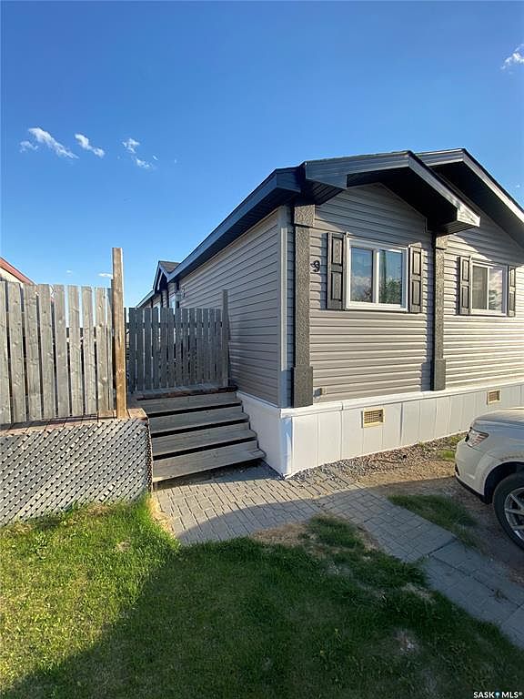 9 Golfview CRESCENT