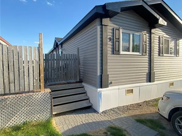 9 Golfview CRESCENT, Kindersley, SK S0L 1S1