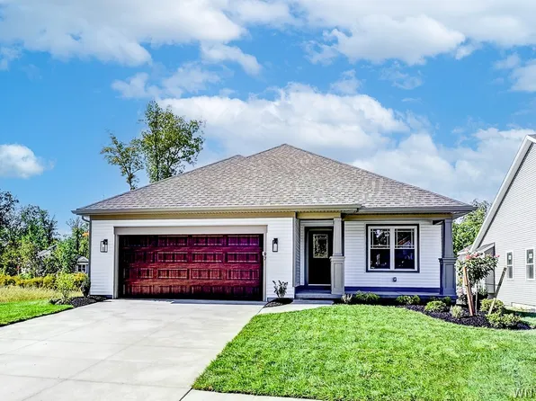 4543 Camp Rd #L97, Hamburg, NY 14075