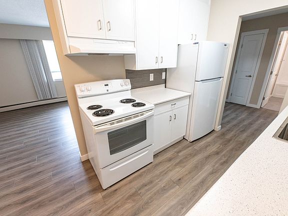 3rd image of 920 Ahbau St