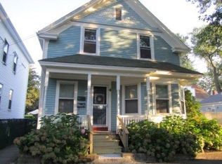 4 Bay View Ave #1, Bristol, RI 02809