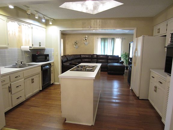 2nd image of 8209 E 72nd Ter