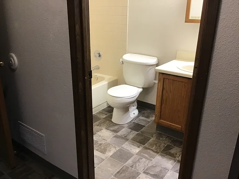 2200 Sentry Dr #13 — Photo 5