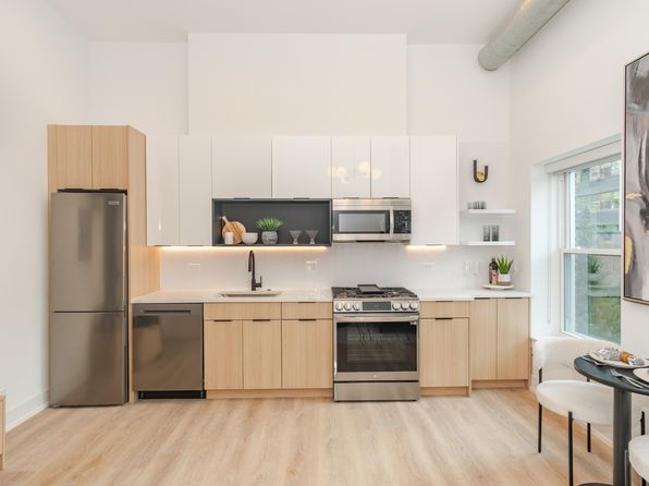2716 N Hampden Ct APT 107