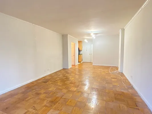 Rented by REAL New York | media 8