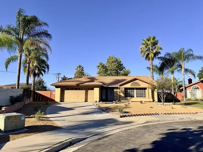 4238 Brookside Dr — Photo 3