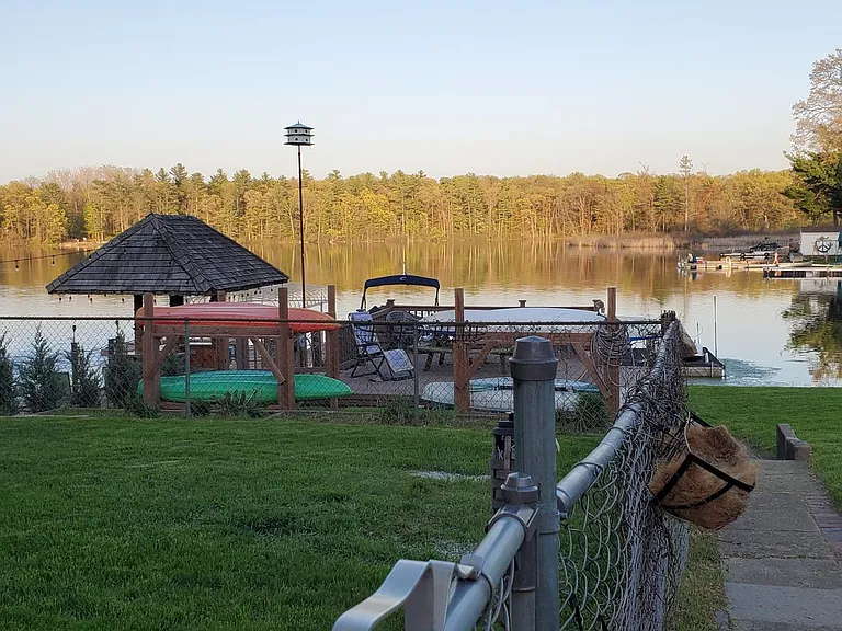 1349 Beach Dr — Photo 27