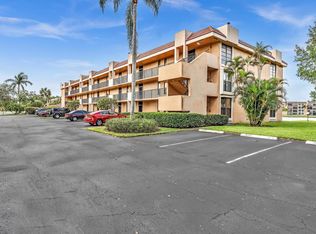 5901 Coral Lake Dr #101, Margate, FL 33063