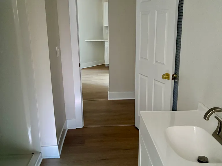 700 Franklin Ave #1 — Photo 7