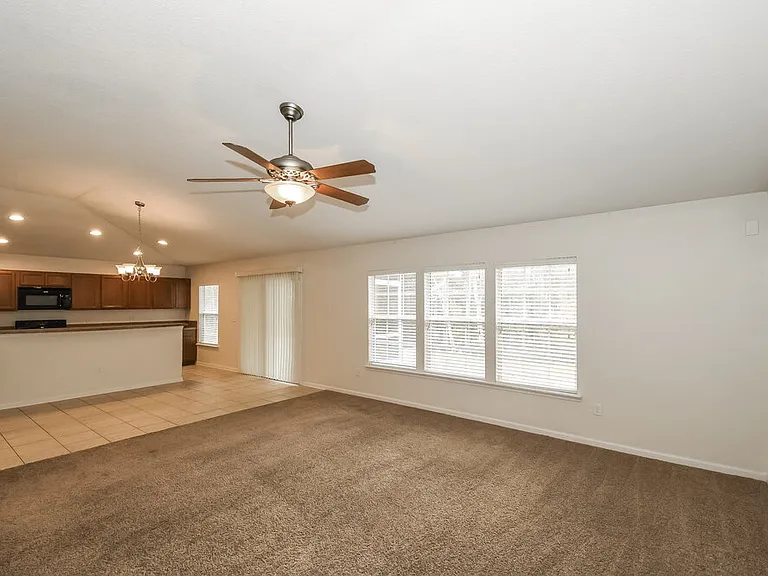 2274 Tyson Lake Dr — Photo 4