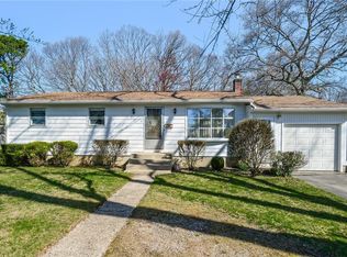 6 Long Pond Rd, Coventry, RI 02816