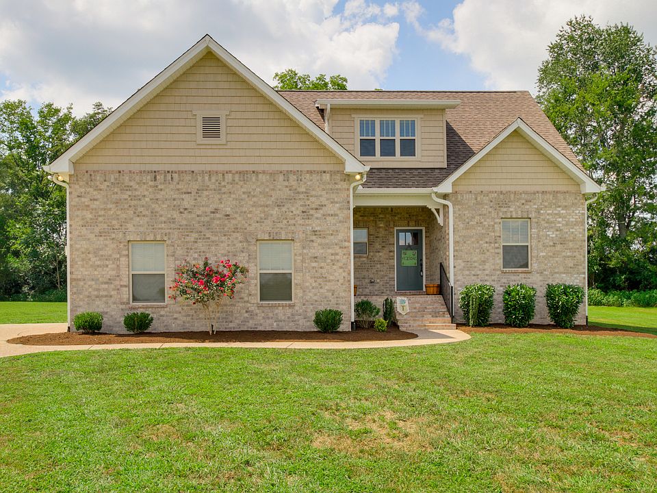 1st image of 120 Spencer Springs Dr