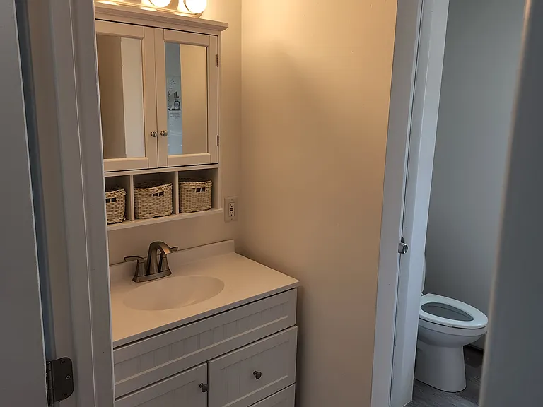 430 Grandview Ave #9 — Photo 12