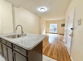 230 Sackett St APT 1L, Brooklyn, NY 11231